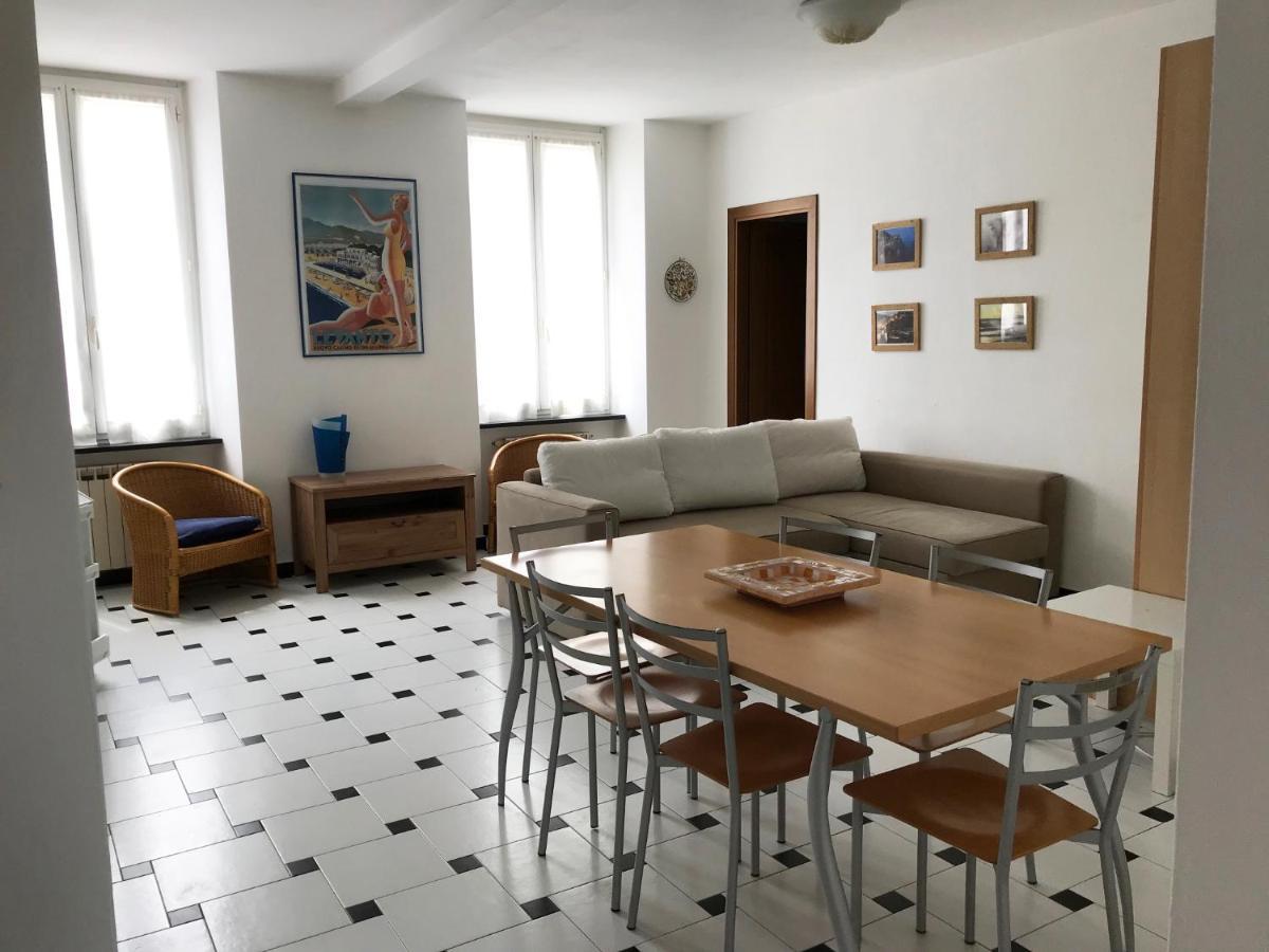 Piazza Staglieno - Appartamento centralissimo a 30m dalla spiaggia Levanto Esterno foto